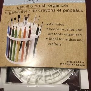 Paint brush holder